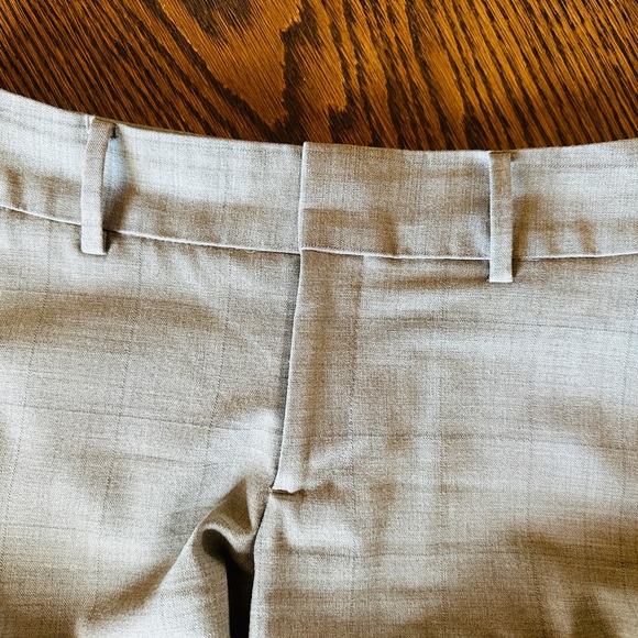 Banana Republic “Martin fit” grey dress pants. EUC. - Picture 4 of 4